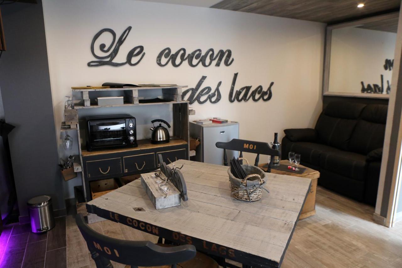 Le Cocon Des Lacs Boussu-lez-Walcourt Bagian luar foto