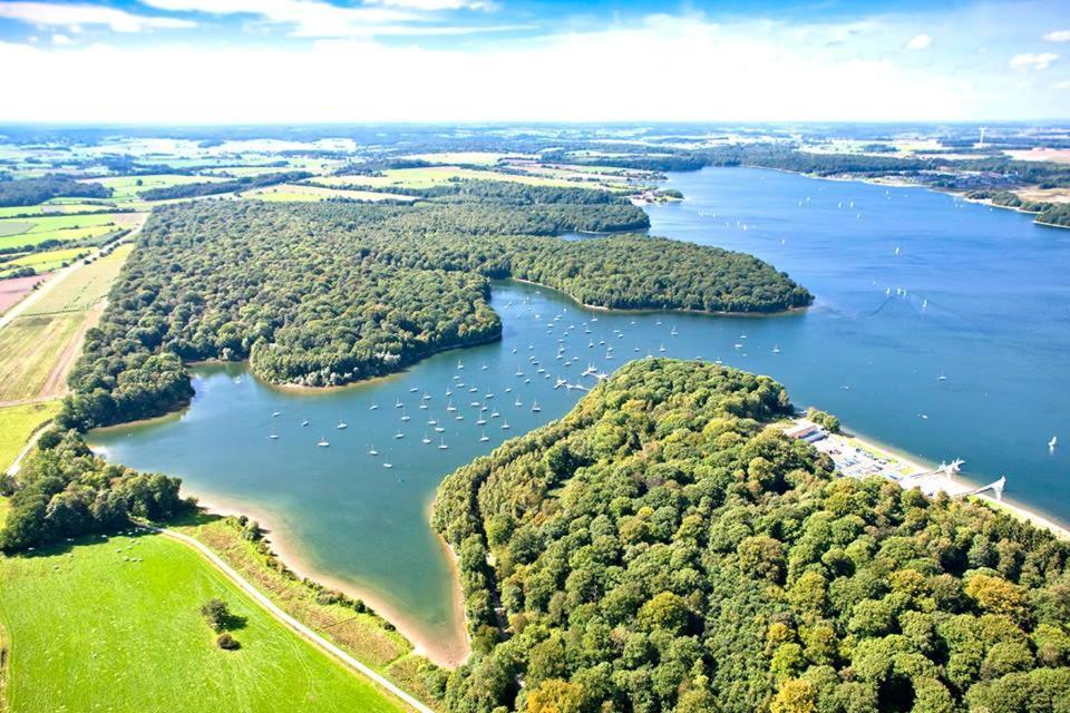 Le Cocon Des Lacs Boussu-lez-Walcourt Bagian luar foto